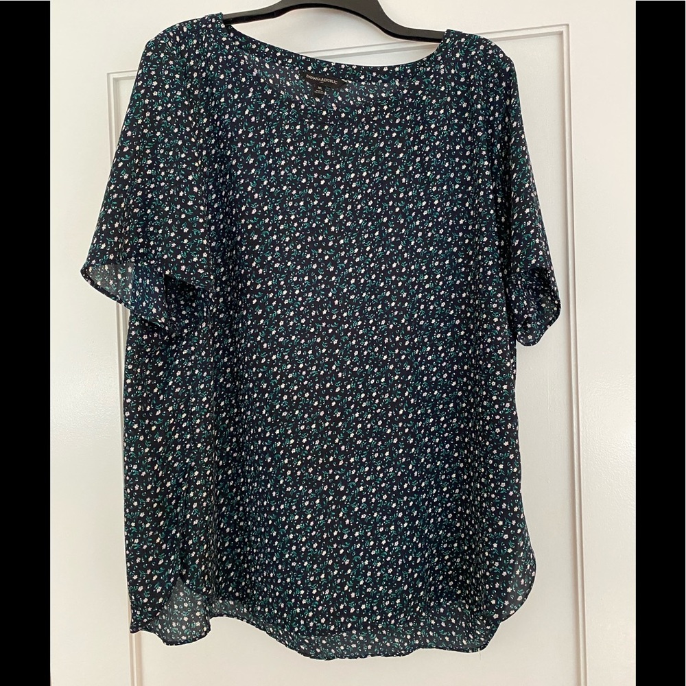 Banana Republic Factory Hi-Low Hem Top
